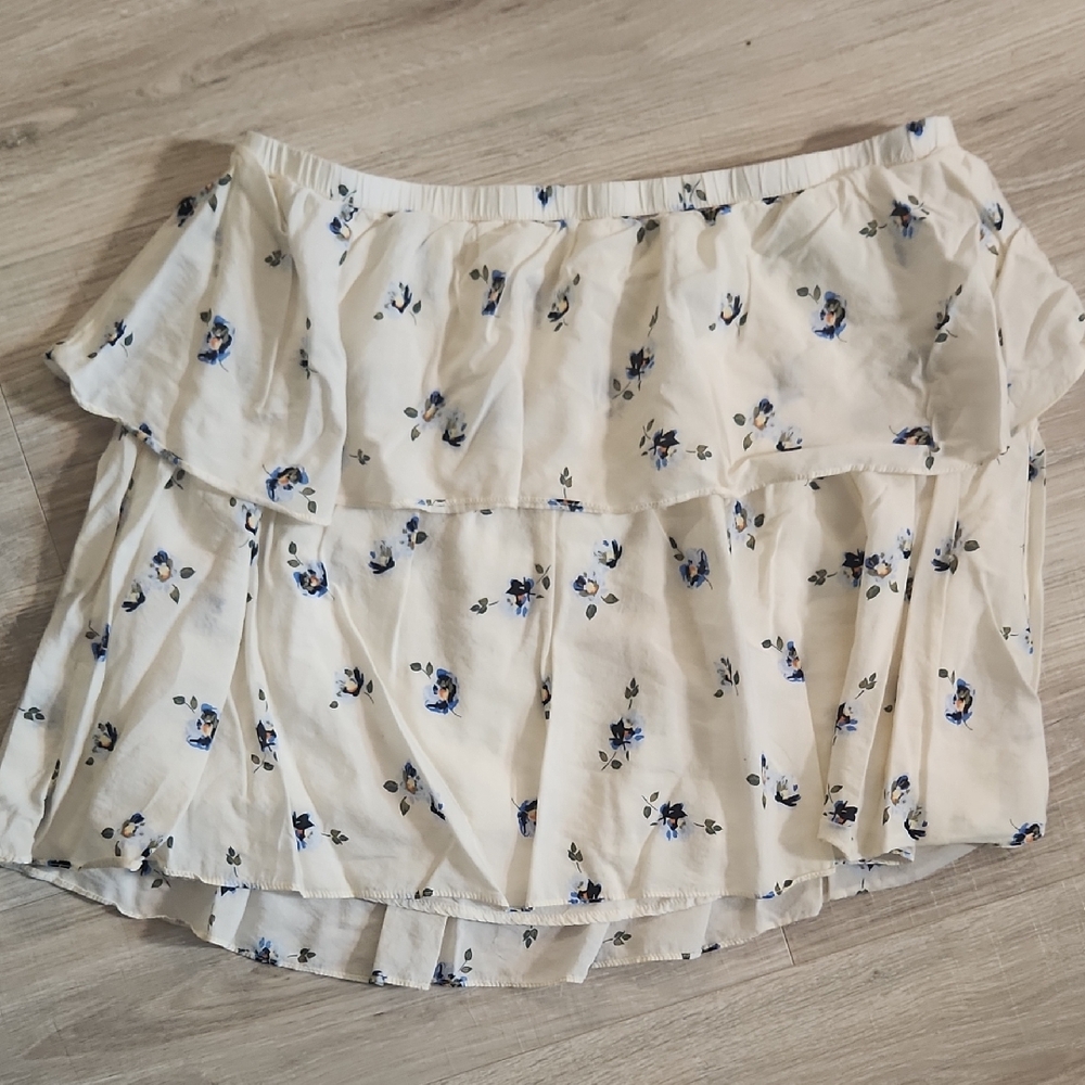 Universal Thread Cream and Blue Skirt